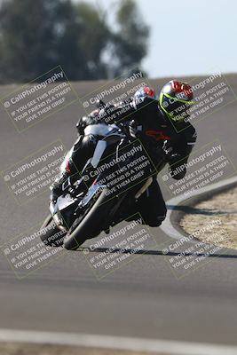 media/Nov-02-2025-Lets Ride (Sun) [[f7a3caa734]]/B Group/1220pm (Turn 2 Outside)/